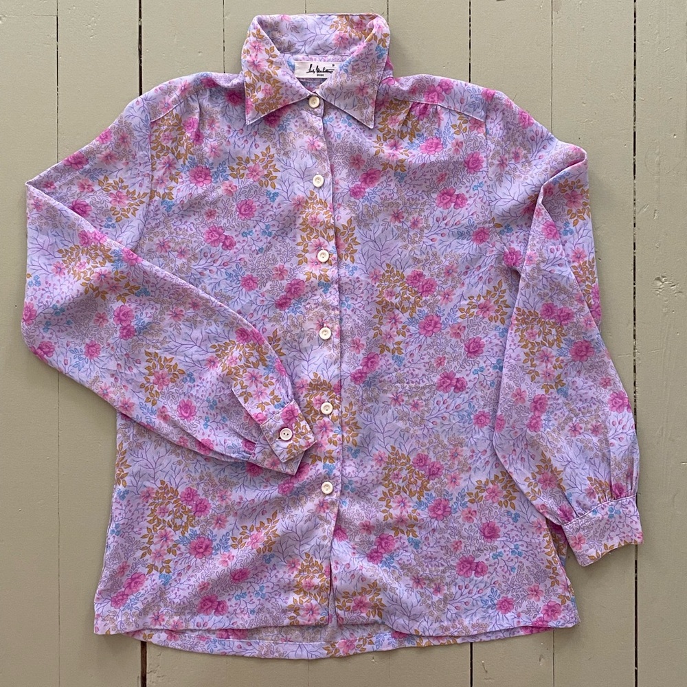 Vintage Lady Manhattan Didi blouse with cream buttons